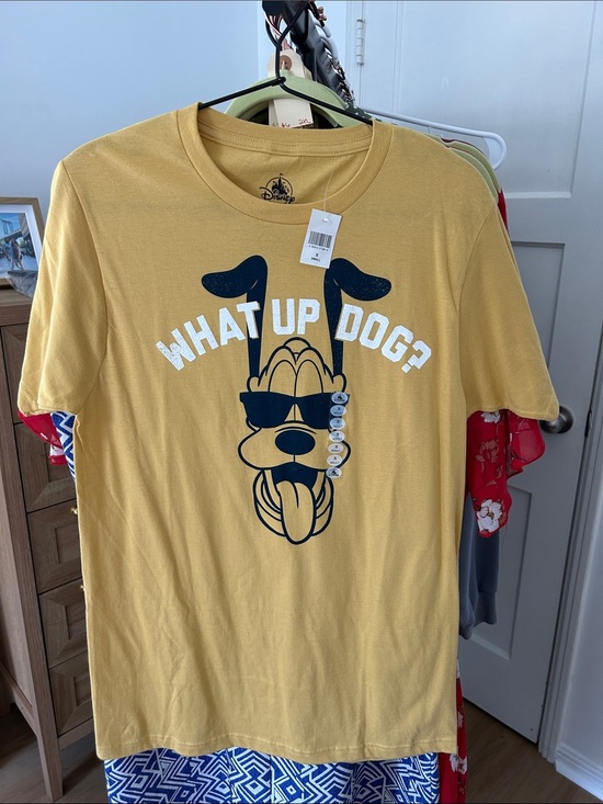 Disney Tops - NWT Disney Tee. Size small. PTP 18”.
